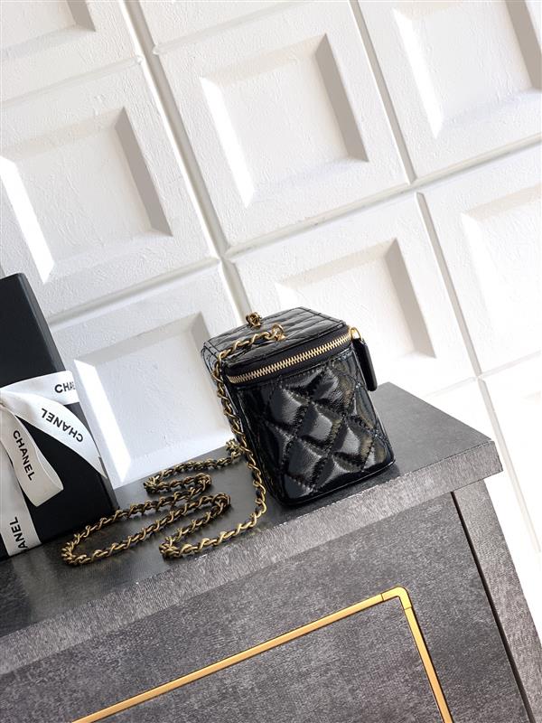 2026127215528833 580